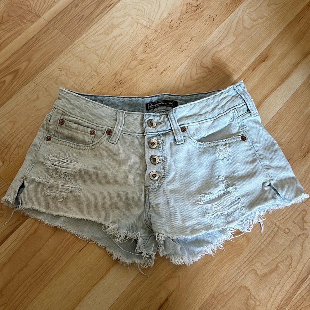 Abercrombie low rise shorts